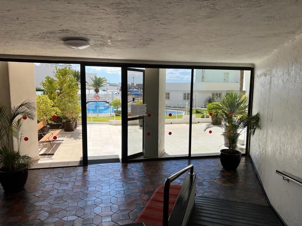 Cozy Apartment In The Center Of Costa Adeje On The 1St Coastline المظهر الخارجي الصورة