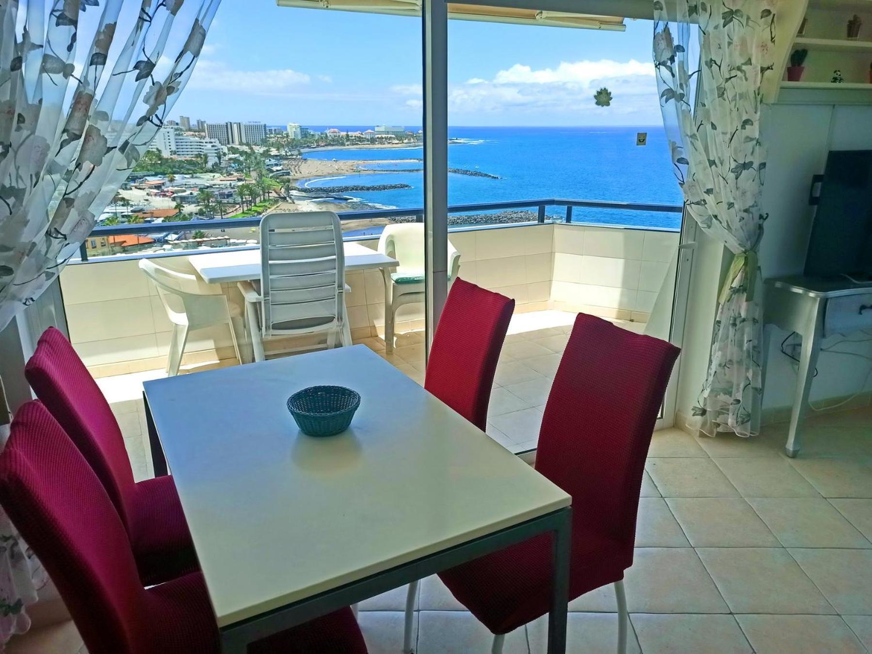 Cozy Apartment In The Center Of Costa Adeje On The 1St Coastline المظهر الخارجي الصورة